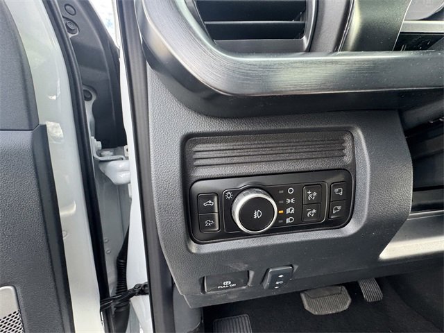 New 2025 Ford F250 Lariat w/ Lariat Ultimate Package image 23