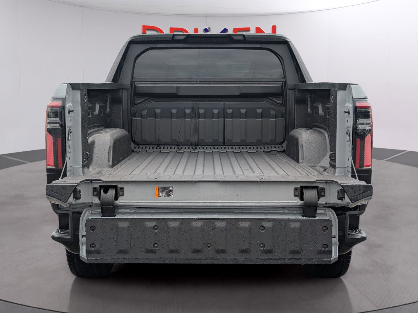 New 2025 GMC Sierra EV Denali image 9