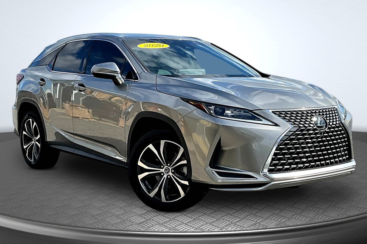 Used 2020 Lexus RX 350 FWD w/ Premium Package image 2