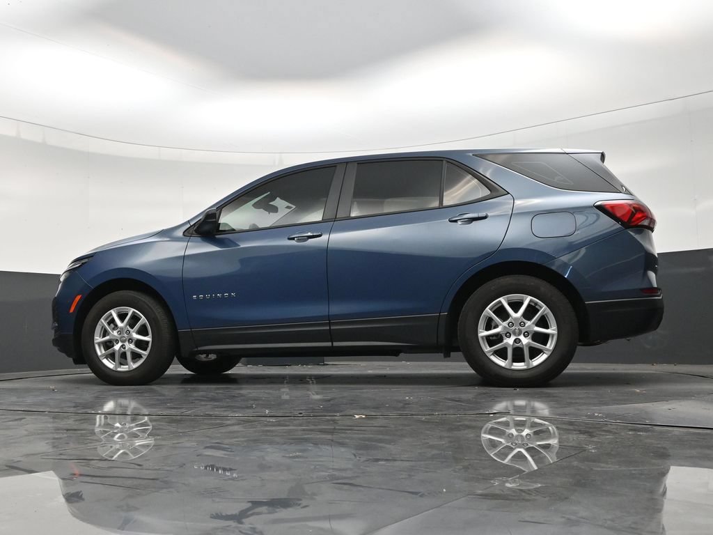 Used 2024 Chevrolet Equinox LS FWD image 21