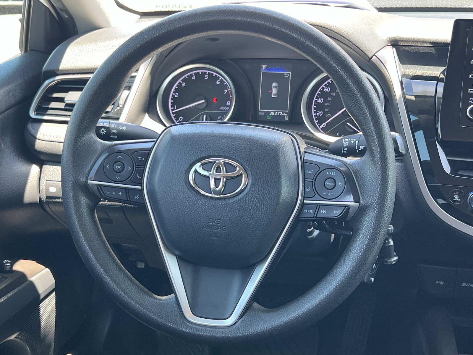 Used 2022 Toyota Camry LE FWD image 8