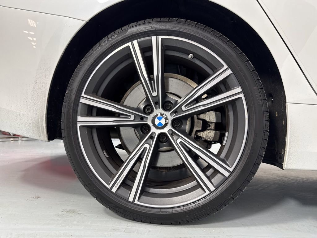 Certified 2023 BMW 330i xDrive Sedan w/ Premium Package AWD/4WD image 9
