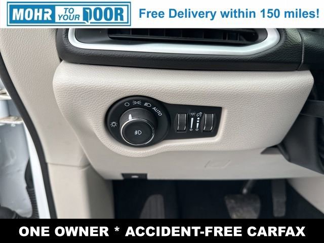 Used 2024 Chrysler Pacifica Touring-L image 20