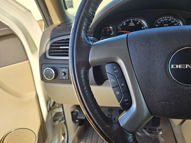 Used 2013 GMC Yukon XL Denali image 26