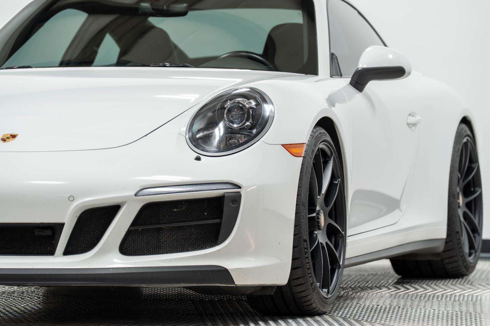 Used 2018 Porsche 911 Carrera GTS image 7