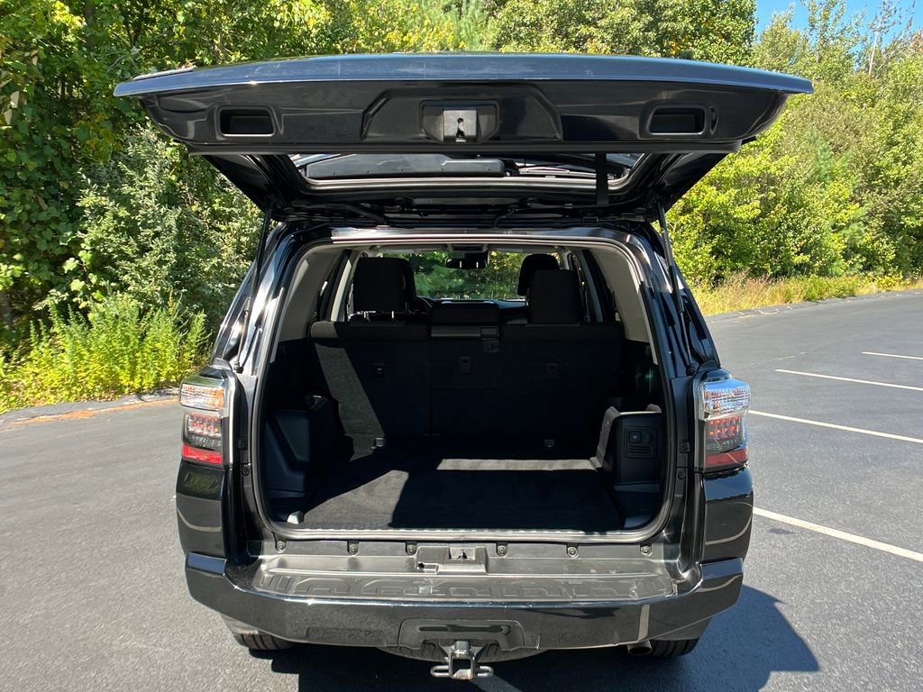 Used 2024 Toyota 4Runner SR5 image 10