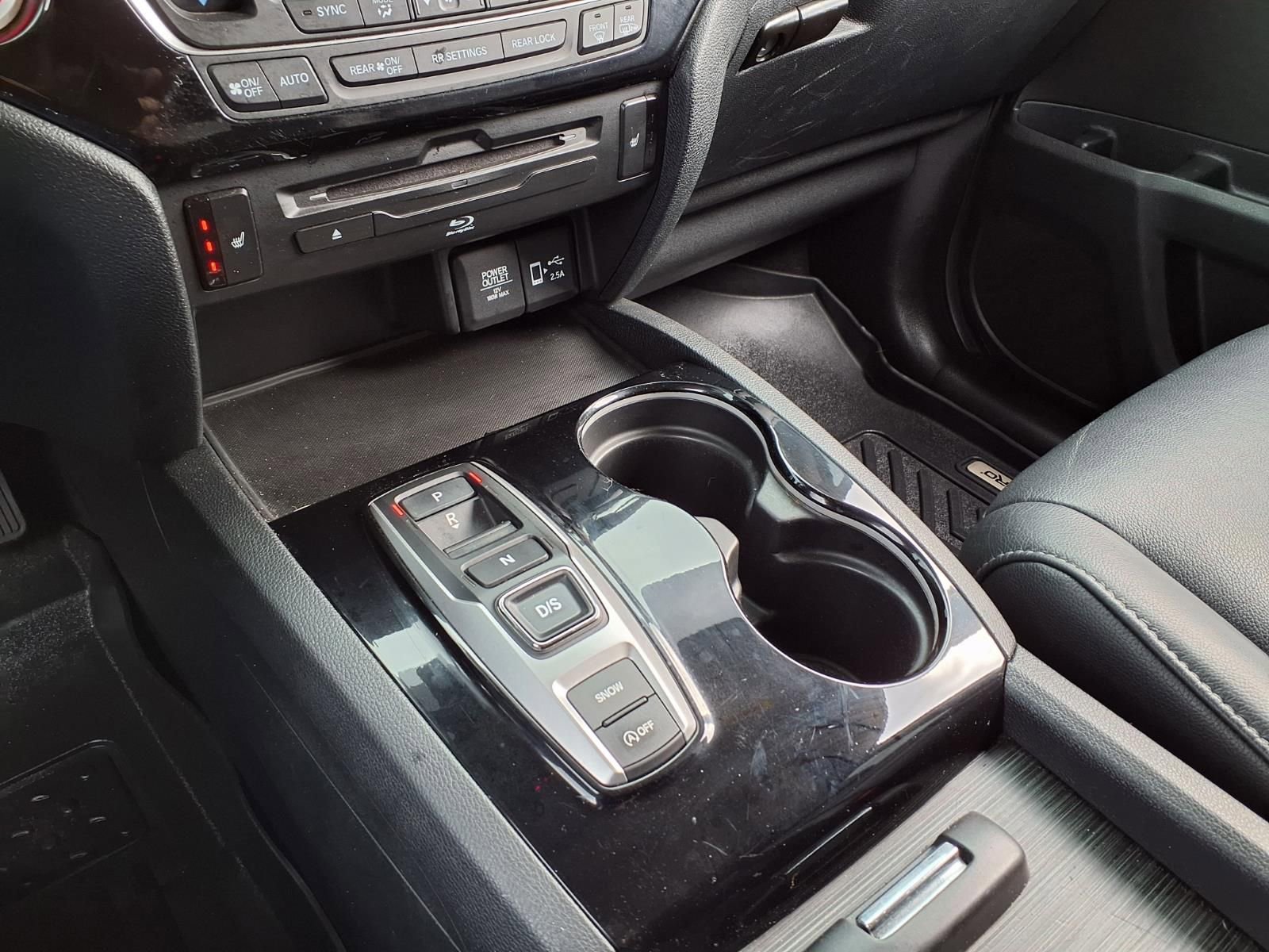 Used 2020 Honda Pilot Touring image 26