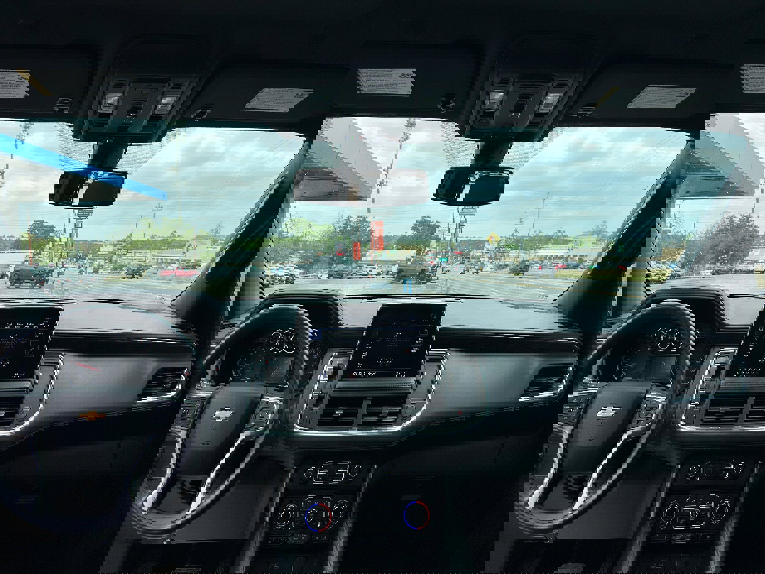 Used 2021 Chevrolet Tahoe LT image 37