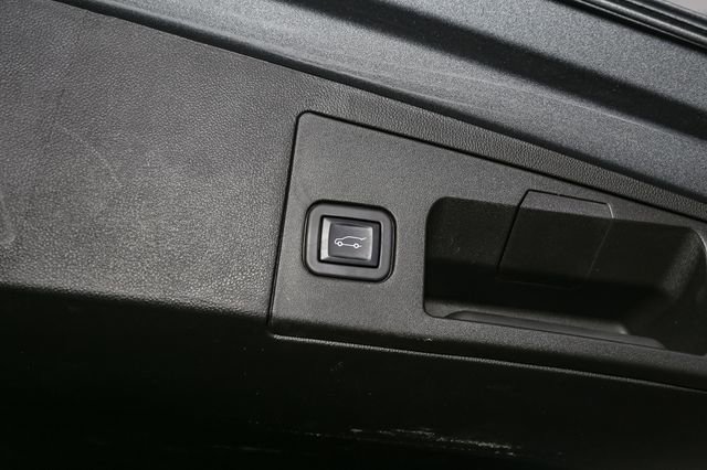 Used 2023 Cadillac XT5 Premium Luxury image 13