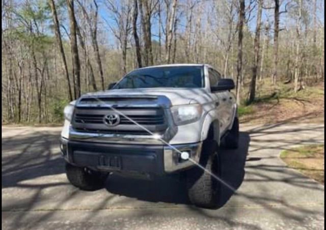 Used 2015 Toyota Tundra SR5 w/ SR5 Upgrade Package image 3