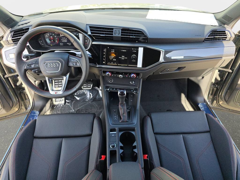 Certified 2025 Audi Q3 2.0T Premium Plus w/ Premium Plus Package AWD/4WD image 9