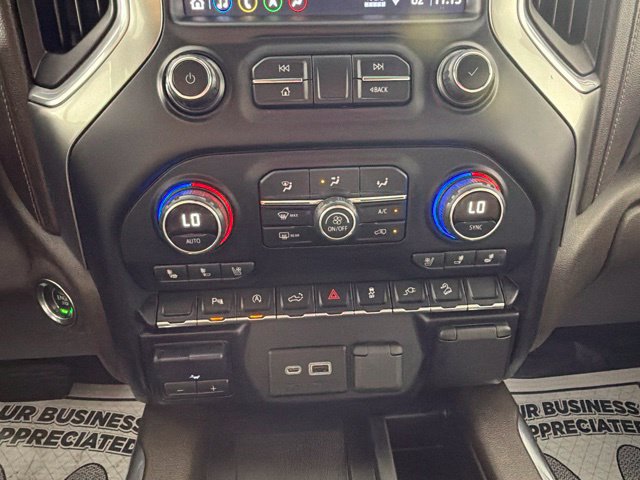 Used 2019 Chevrolet Silverado 1500 LTZ AWD/4WD image 40