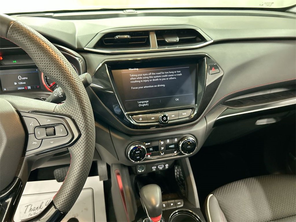 Used 2023 Chevrolet TrailBlazer RS w/ Sun and Liftgate Package image 18