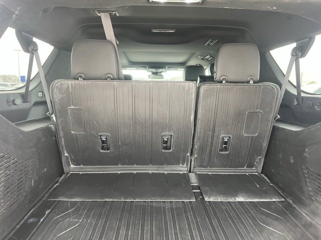 Used 2023 GMC Yukon XL SLT image 39