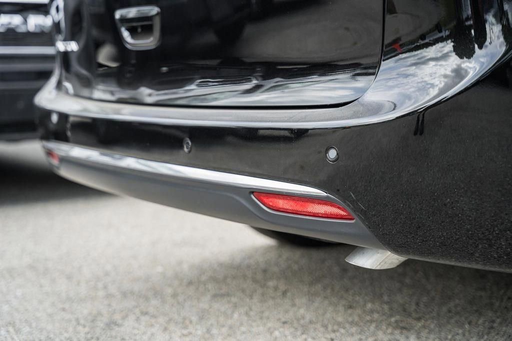 New 2025 Chrysler Pacifica Select FWD image 6