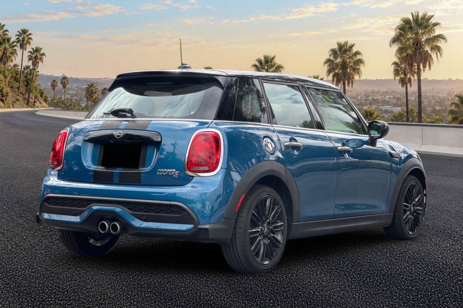 Used 2023 MINI Cooper S FWD image 4