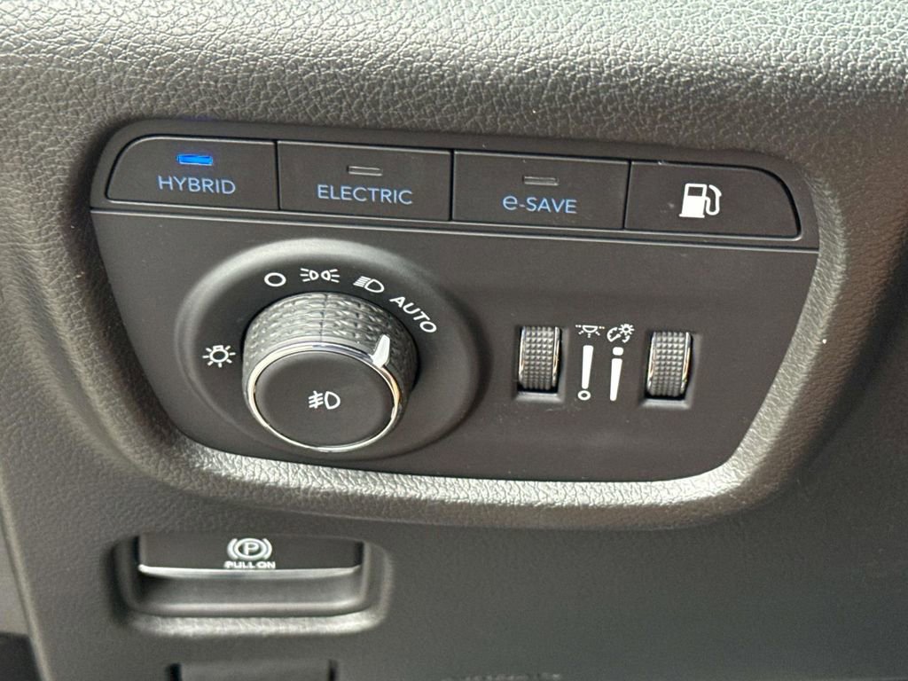 Used 2023 Jeep Grand Cherokee Summit AWD/4WD image 37
