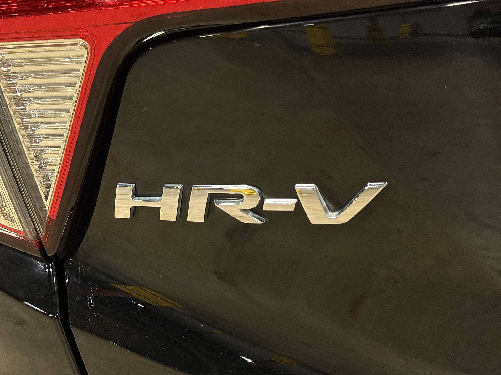 Used 2020 Honda HR-V Touring image 26