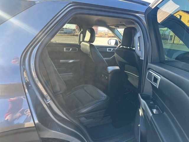 Used 2022 Ford Explorer XLT w/ Equipment Group 202A image 14