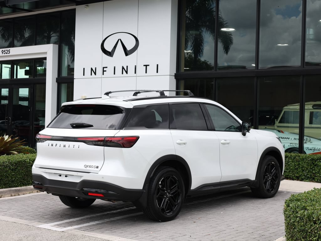 Certified 2026 INFINITI QX60 Sport w/ Dark Cargo Package AWD/4WD image 4