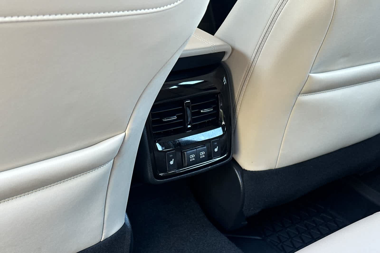 Used 2020 Toyota Avalon Limited w/ Advanced Safety Package FWD image 14