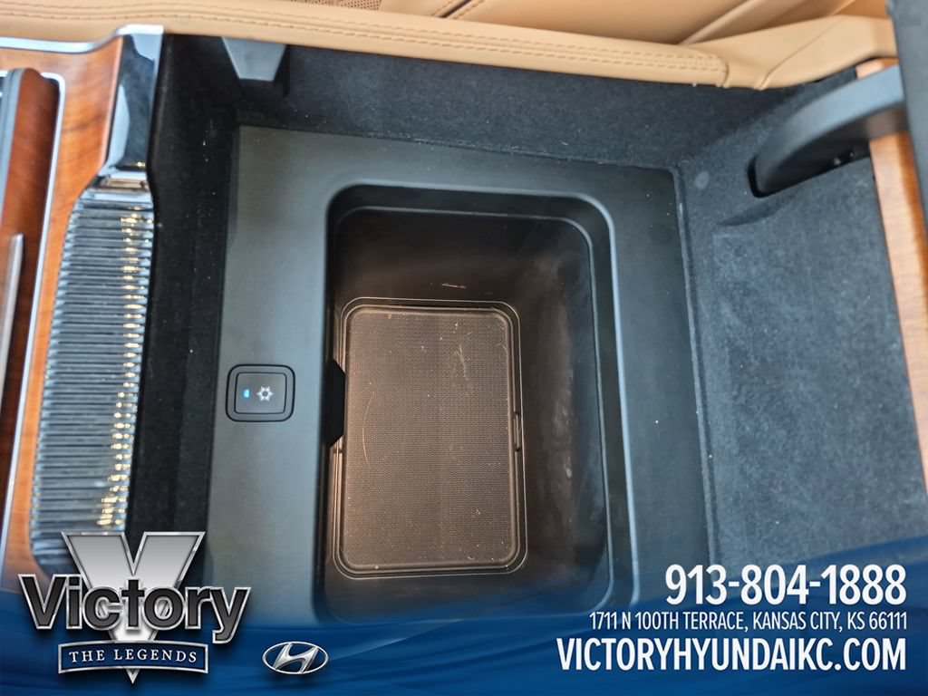 Used 2022 Jeep Grand Wagoneer Series III w/ Rear Seat Video Group 1 AWD/4WD image 26