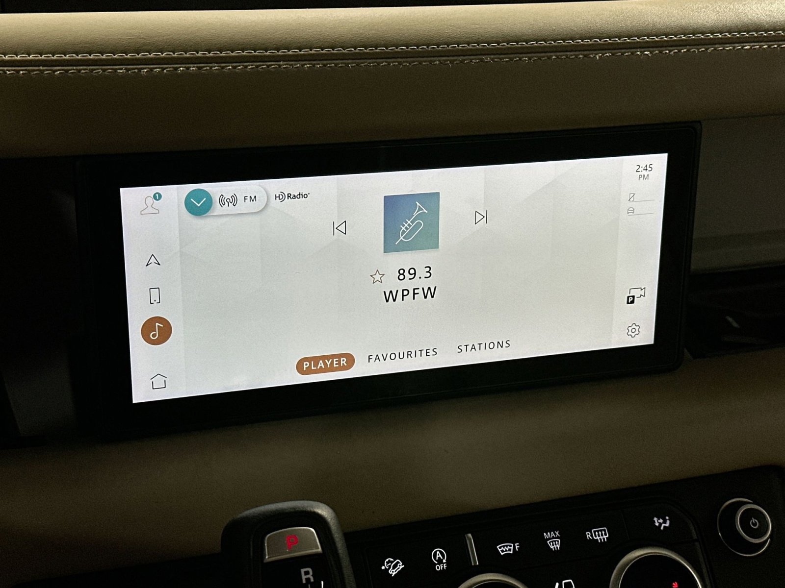 Used 2020 Land Rover Defender 110 HSE image 23