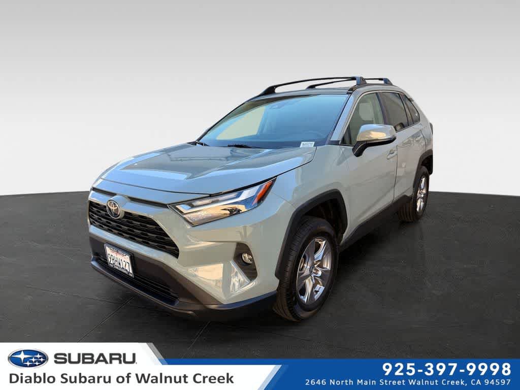 Used 2022 Toyota RAV4 XLE w/ Convenience Package FWD image 1