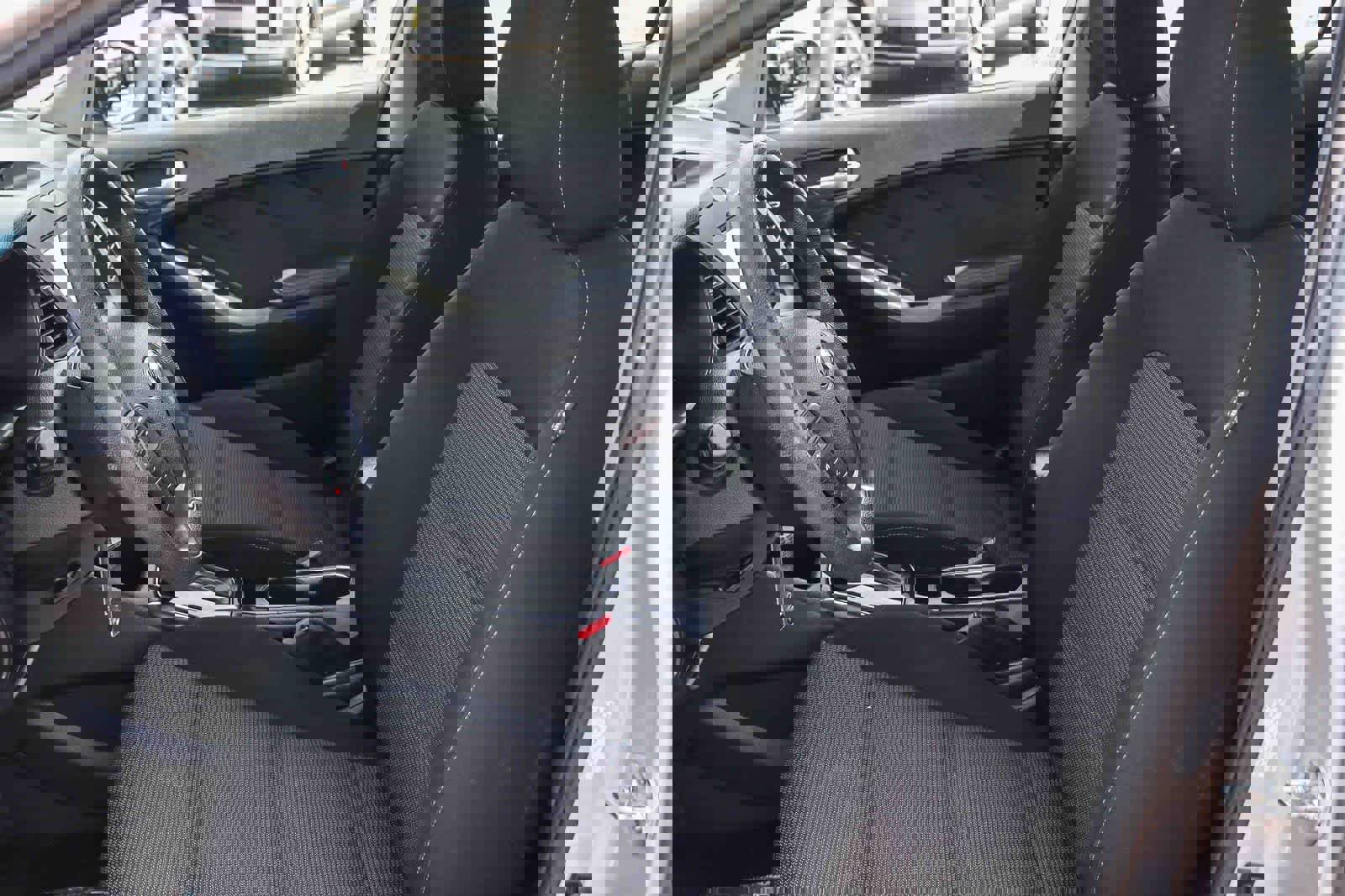 Used 2017 Kia Forte LX image 16