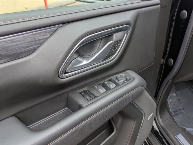 Used 2022 GMC Yukon XL SLT AWD/4WD image 11