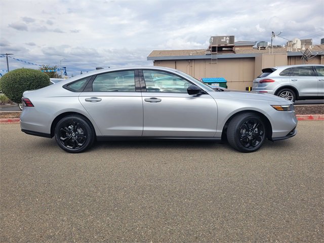 New 2025 Honda Accord SE image 4