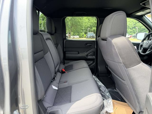 New 2026 Nissan Frontier SV w/ SV Convenience Package AWD/4WD image 11