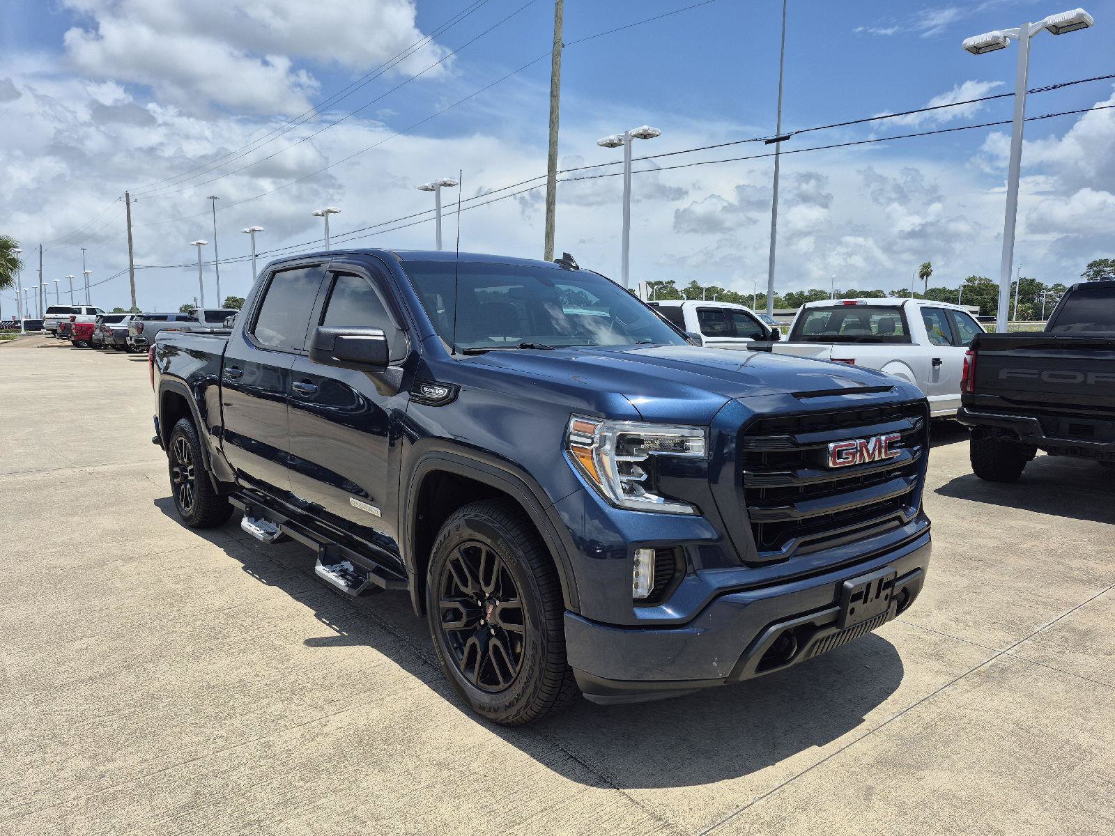 Used 2020 GMC Sierra 1500 Elevation w/ Elevation Value Package RWD image 14