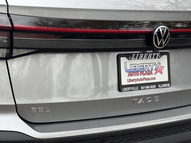 New 2025 Volkswagen Taos SEL image 19