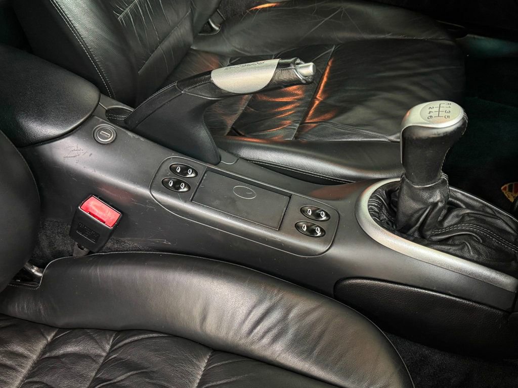 Used 2002 Porsche 911 Cabriolet image 34