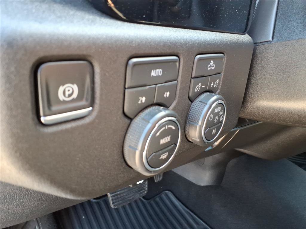 Used 2026 Chevrolet Silverado 1500 RST AWD/4WD image 21