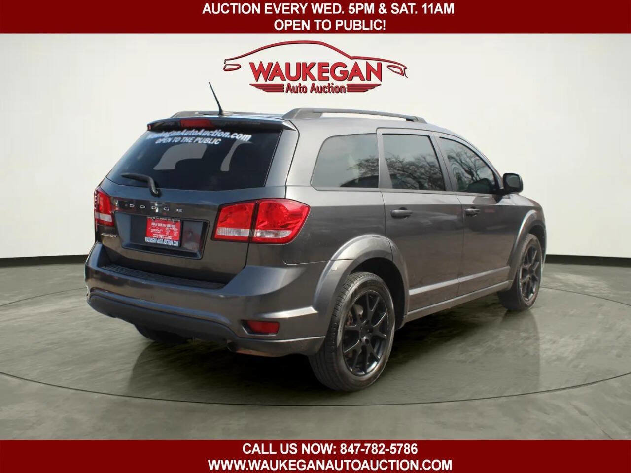 Used 2014 Dodge Journey SXT w/ Flexible Seating Group image 3
