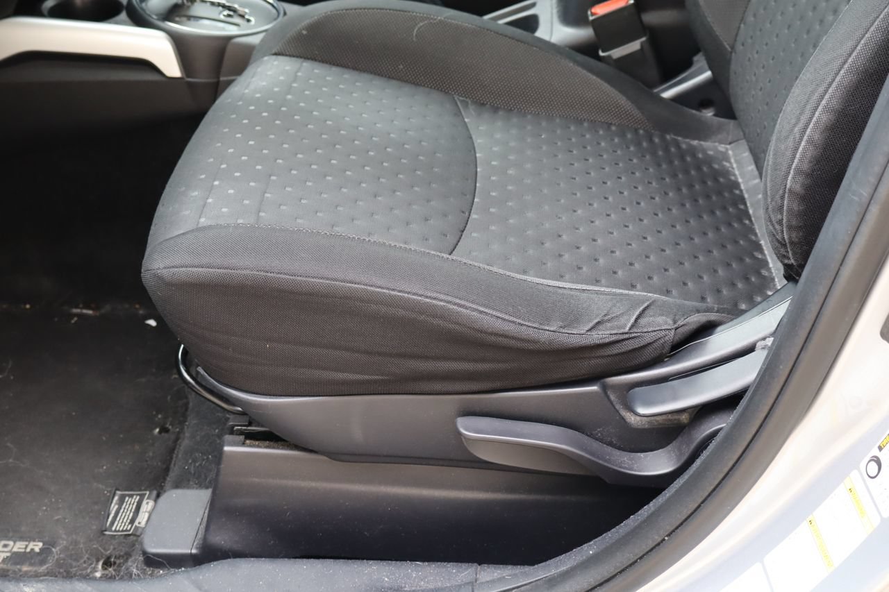 Used 2011 Mitsubishi Outlander Sport SE FWD image 15