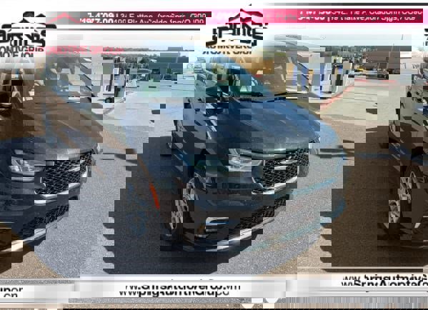 Used 2022 Chrysler Pacifica Touring-L