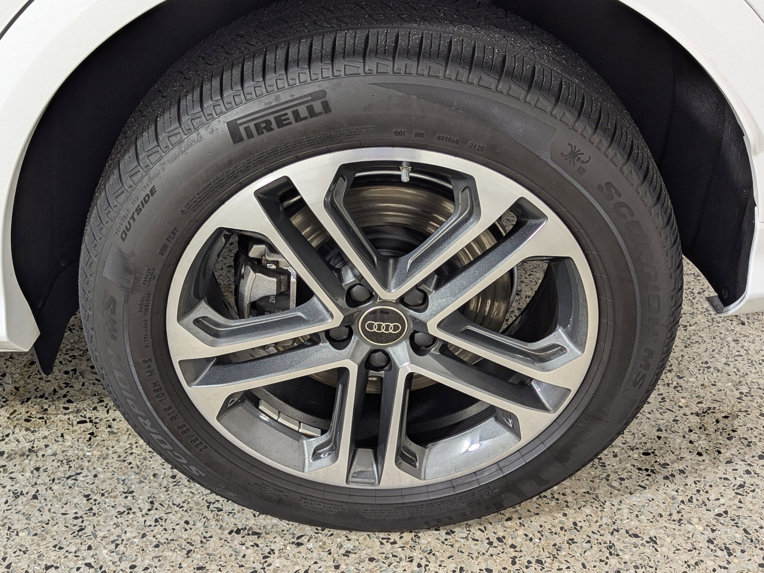Certified 2025 Audi Q5 Premium w/ Premium Plus AWD/4WD image 27
