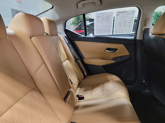 Used 2022 Nissan Sentra SV w/ SV Premium Package FWD image 14
