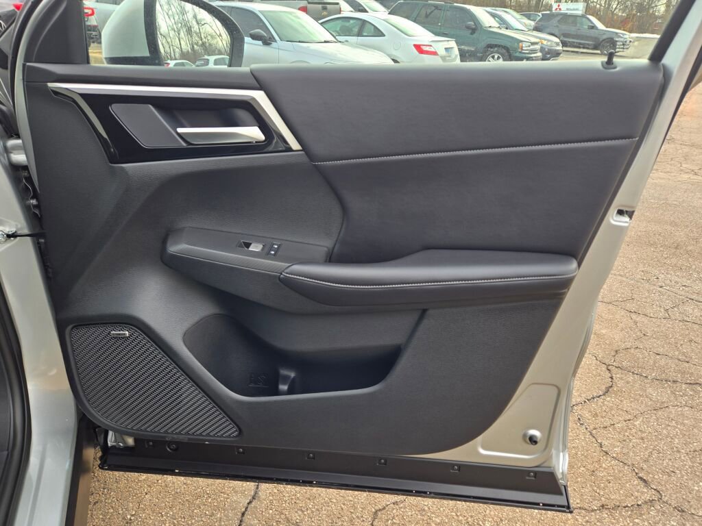 New 2026 Mitsubishi Outlander SE AWD/4WD image 6