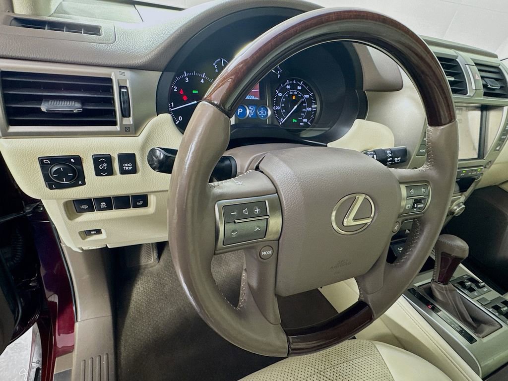Used 2014 Lexus GX 460 Luxury image 11