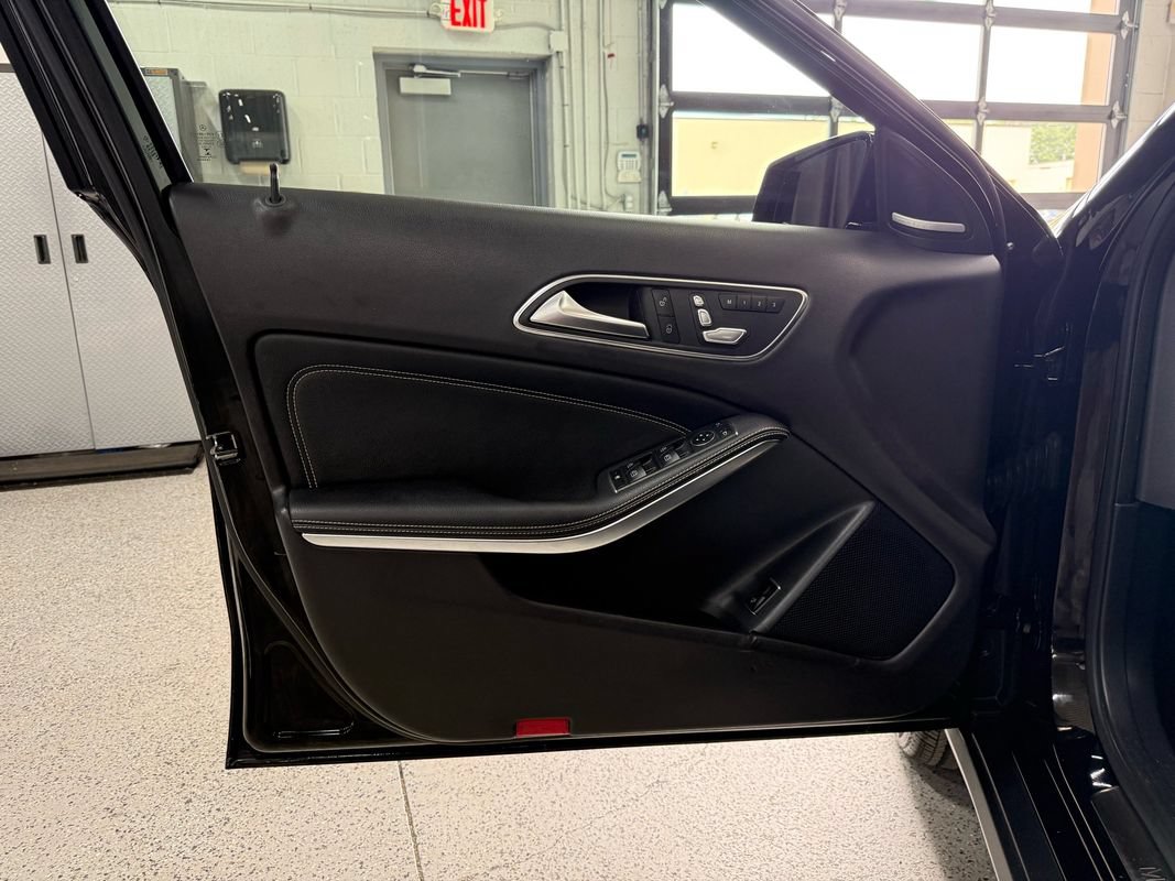 Used 2019 Mercedes-Benz GLA 250 4MATIC image 9