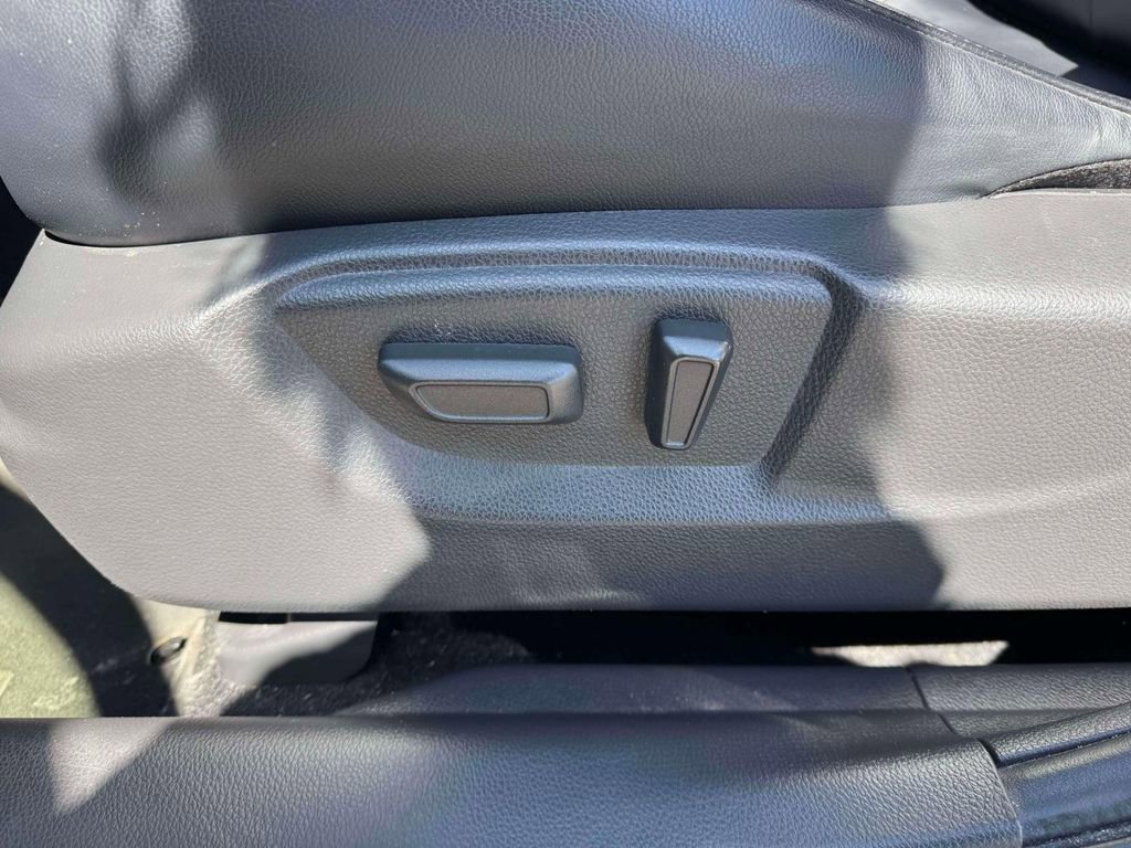 Used 2023 Mitsubishi Eclipse Cross SEL image 18