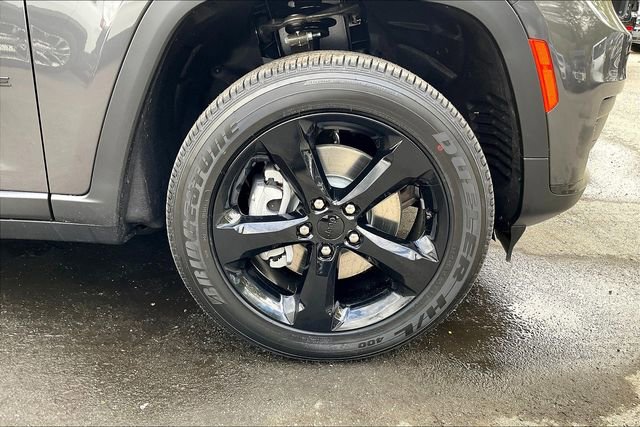 New 2025 Jeep Grand Cherokee L Altitude image 12