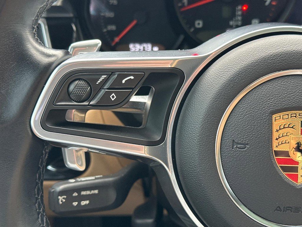 Used 2018 Porsche Macan Sport Edition image 24