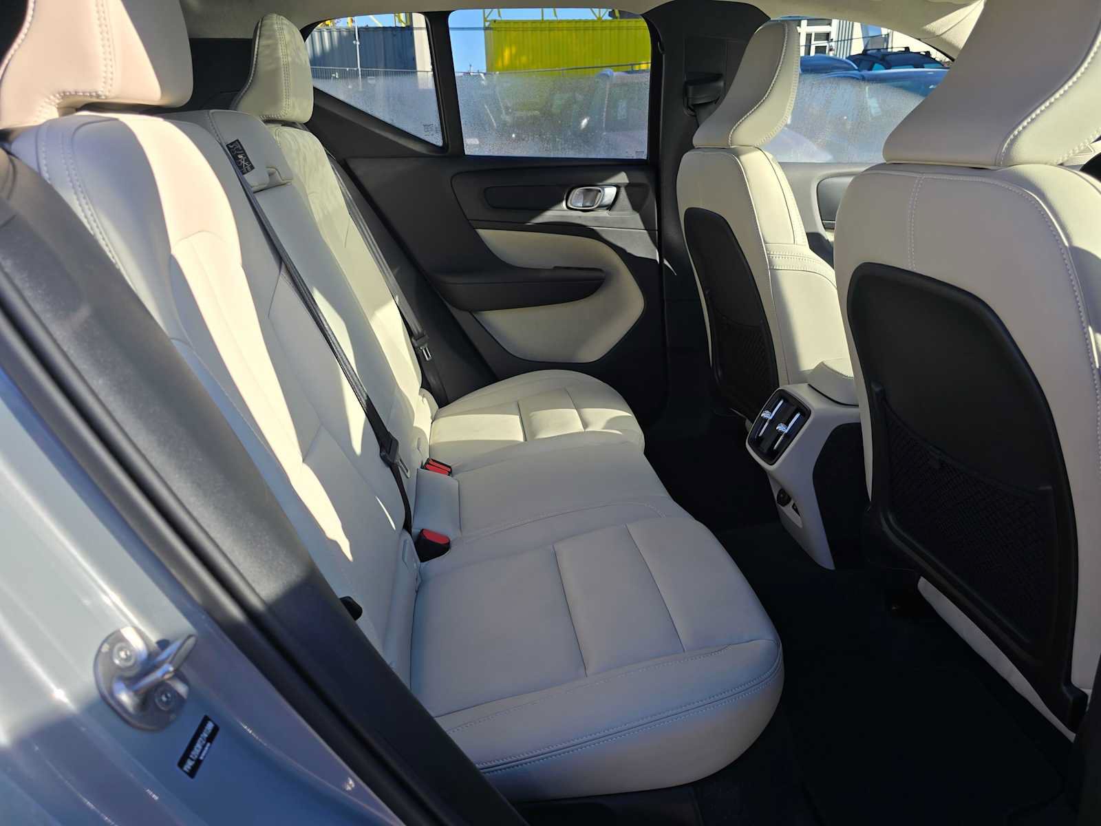 Certified 2026 Volvo XC40 B5 Plus AWD/4WD image 13