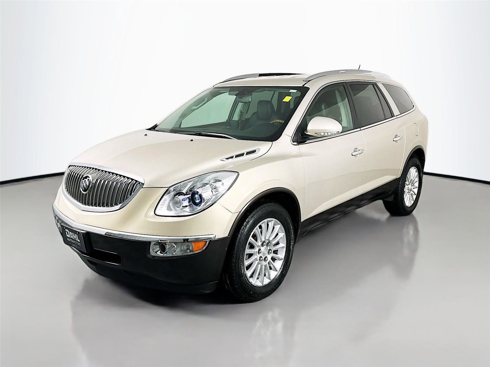 Used 2011 Buick Enclave CXL FWD image 3