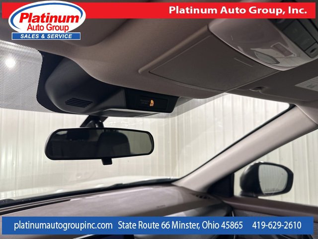 Used 2021 Nissan Rogue S image 23